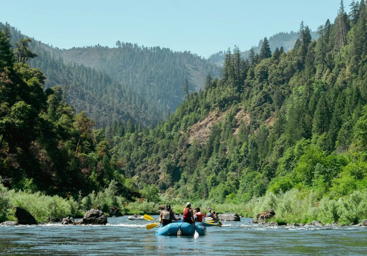 Rafting en el río Fonce en San Gil Santander con aguas bravas